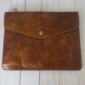 Patricia Nash Midi Portfolio Cognac 8x10 - fits iPad mini